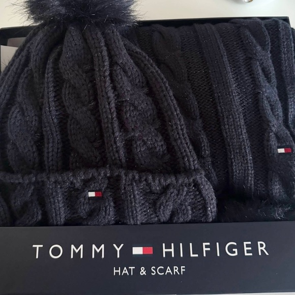 Tommy Hilfiger Blue Pom-Pom Beanie Hat & Scarf Set Cozy Warm Winter Accessories main image 7